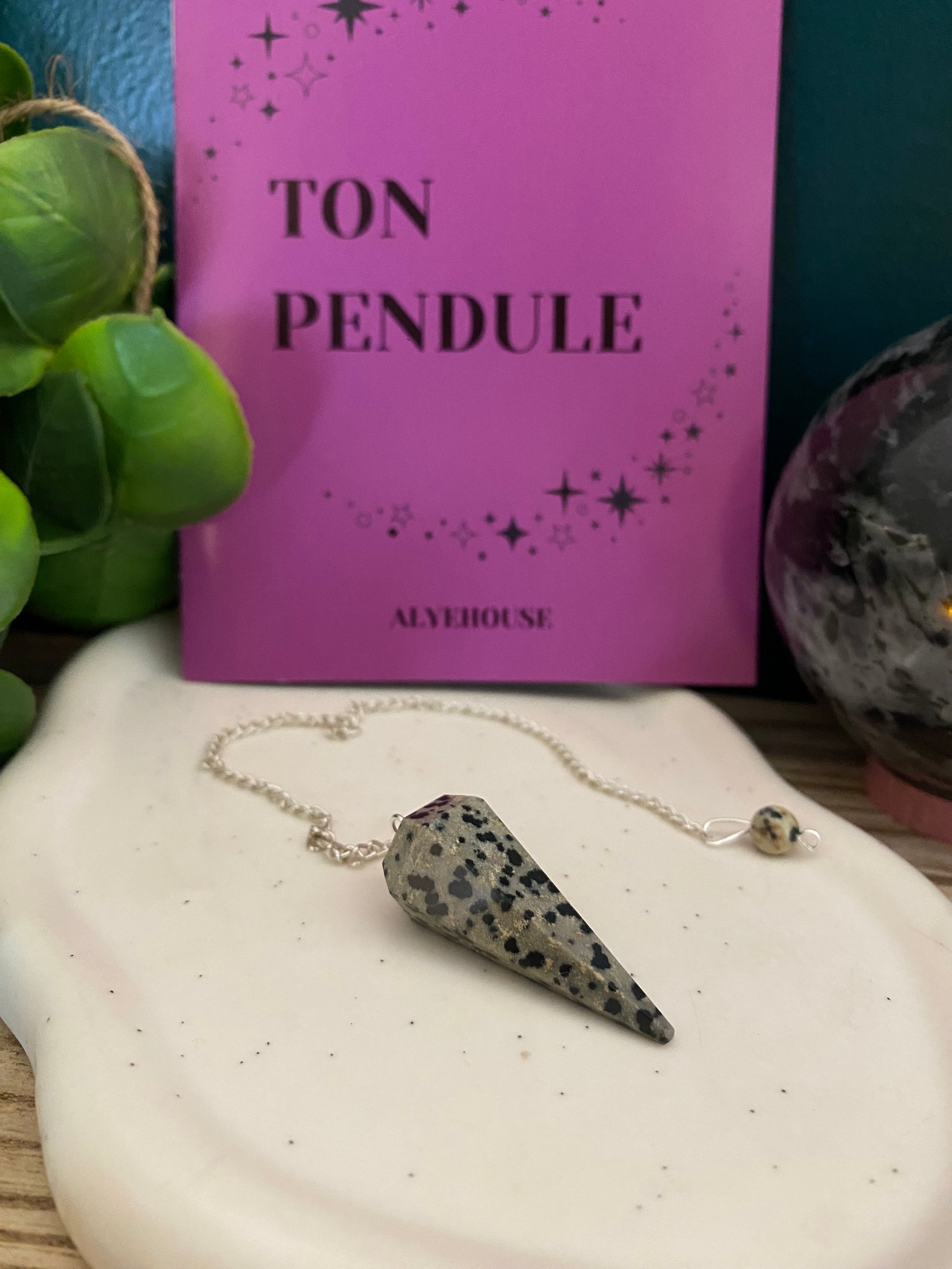 Pendule - Pierre Jaspe dalmatien