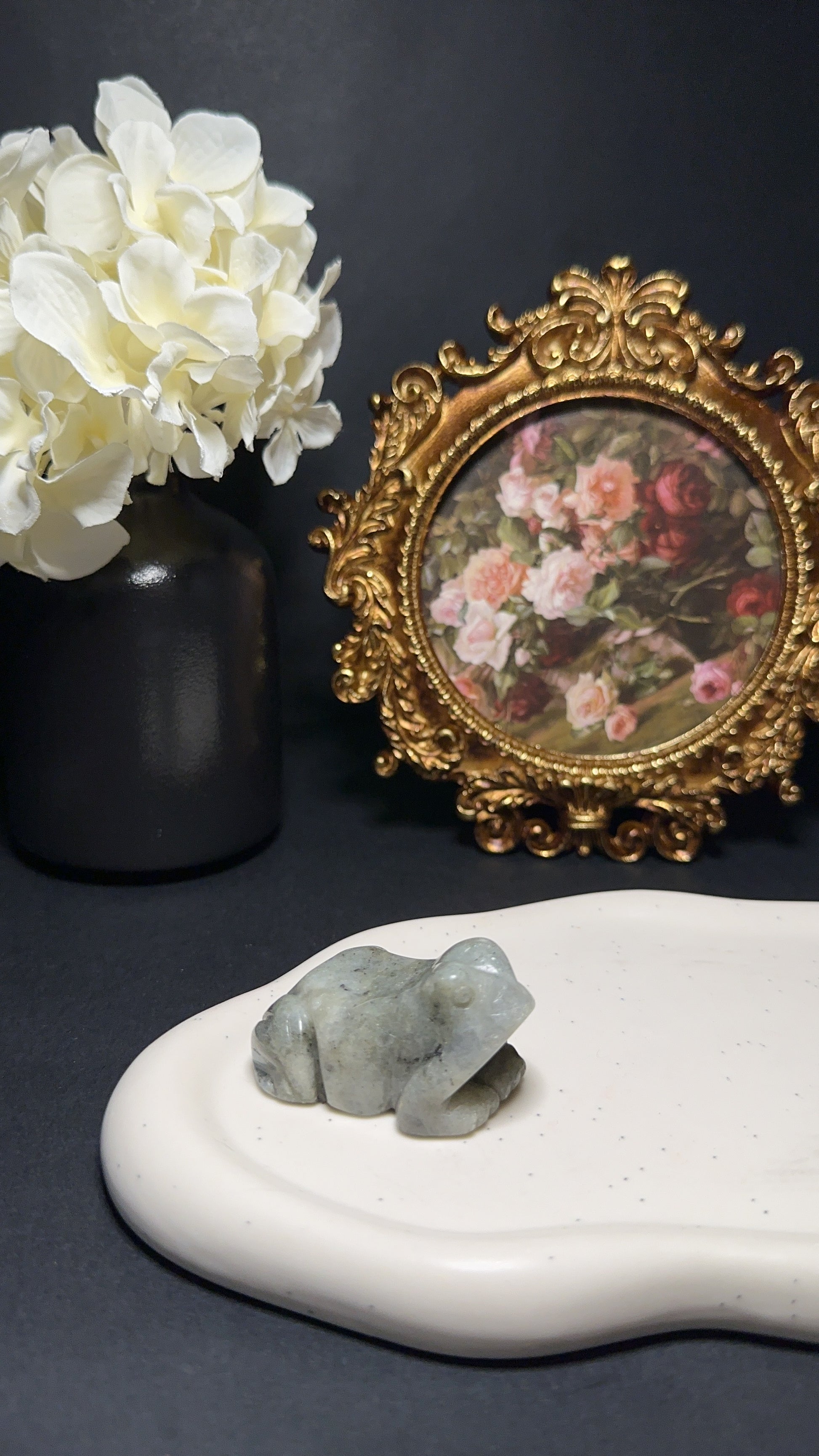 Grenouille labradorite - Communication, chakra gorge & eveil