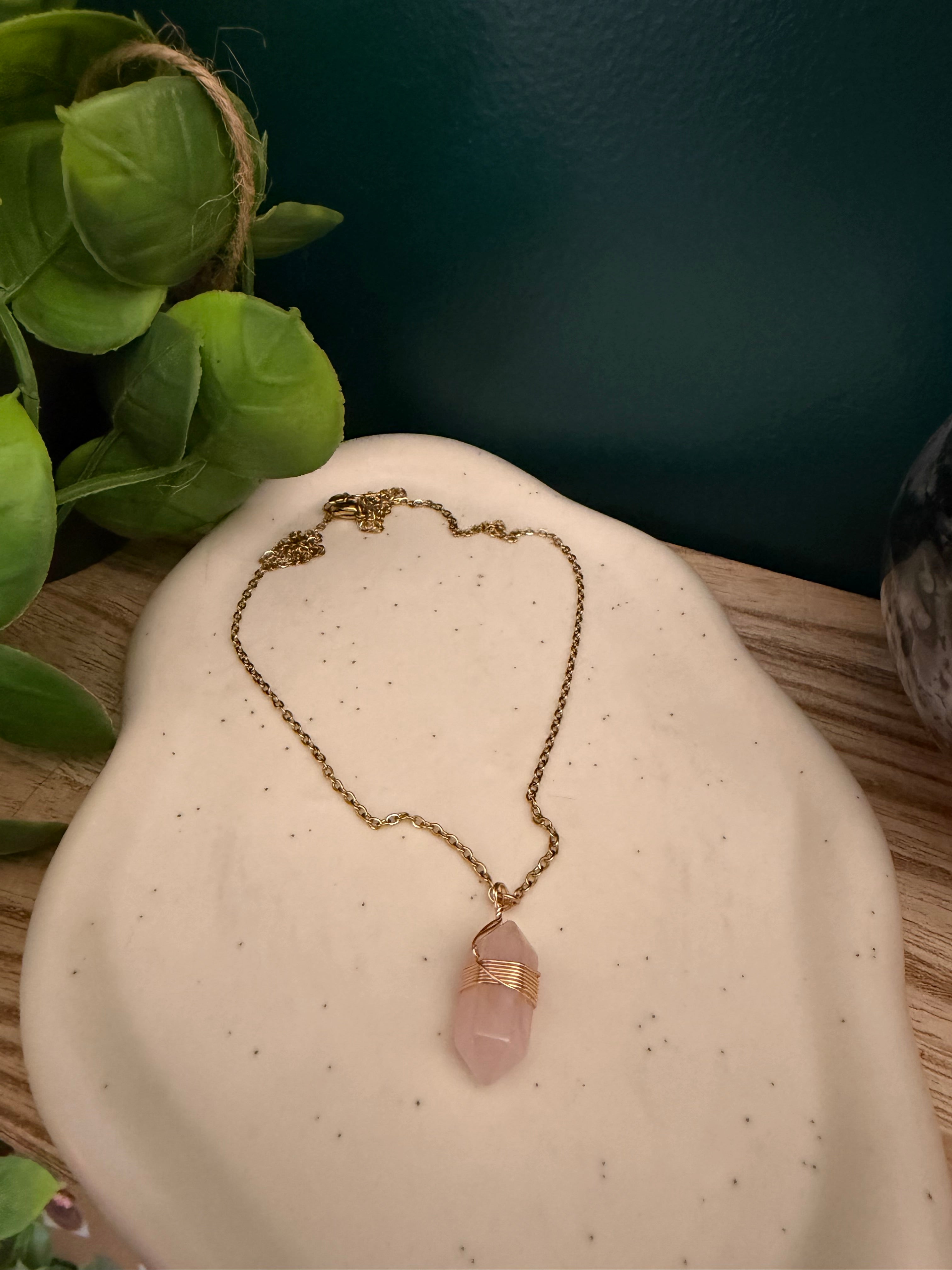 Collier cône de Quartz Rose - Amour & Douceur