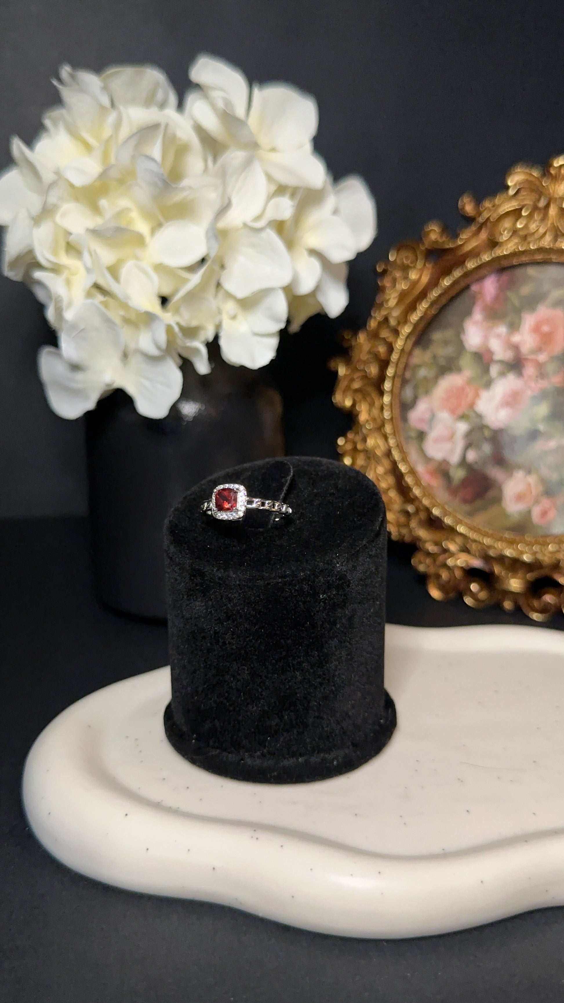 Bague "Eclat" de Grenat rouge  – Force, guerison physique & vitalité