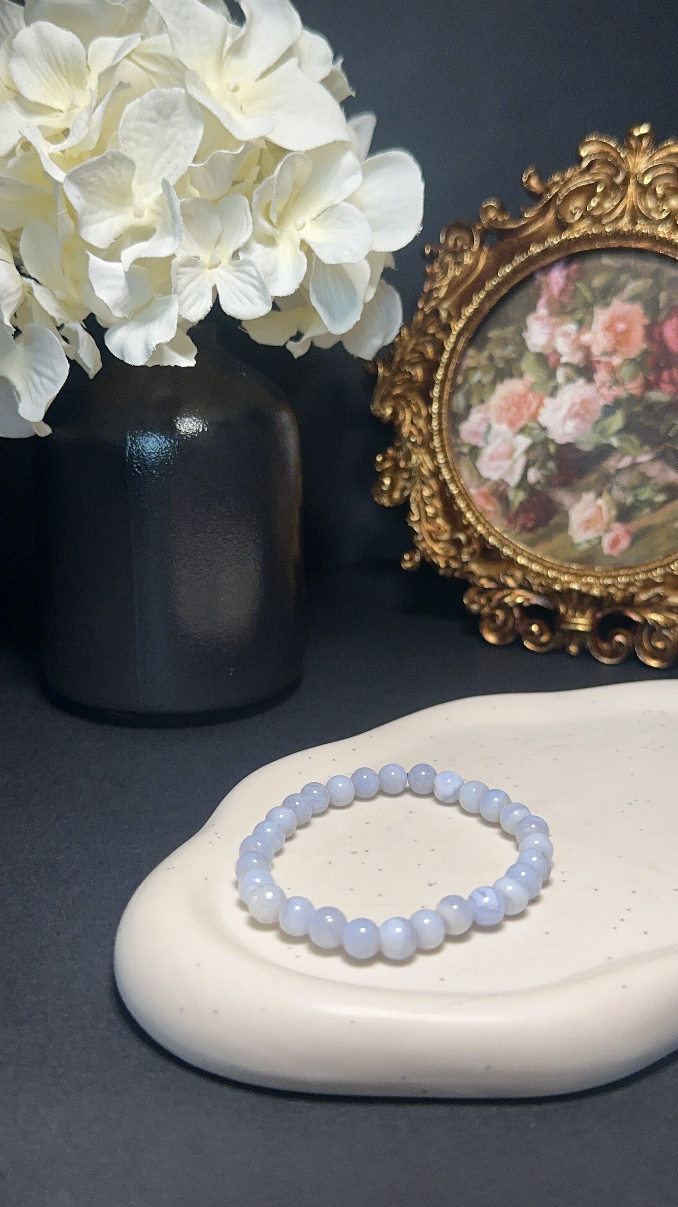 Bracelet Calcédoine – Douceur & affirmation de soi