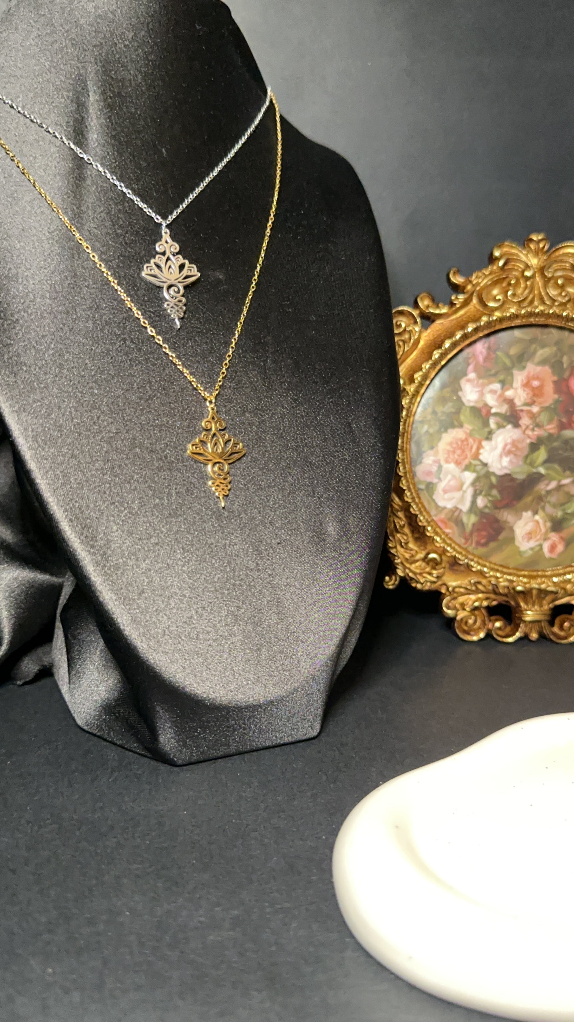 Collier Lotus Unalome – Éveil et harmonie