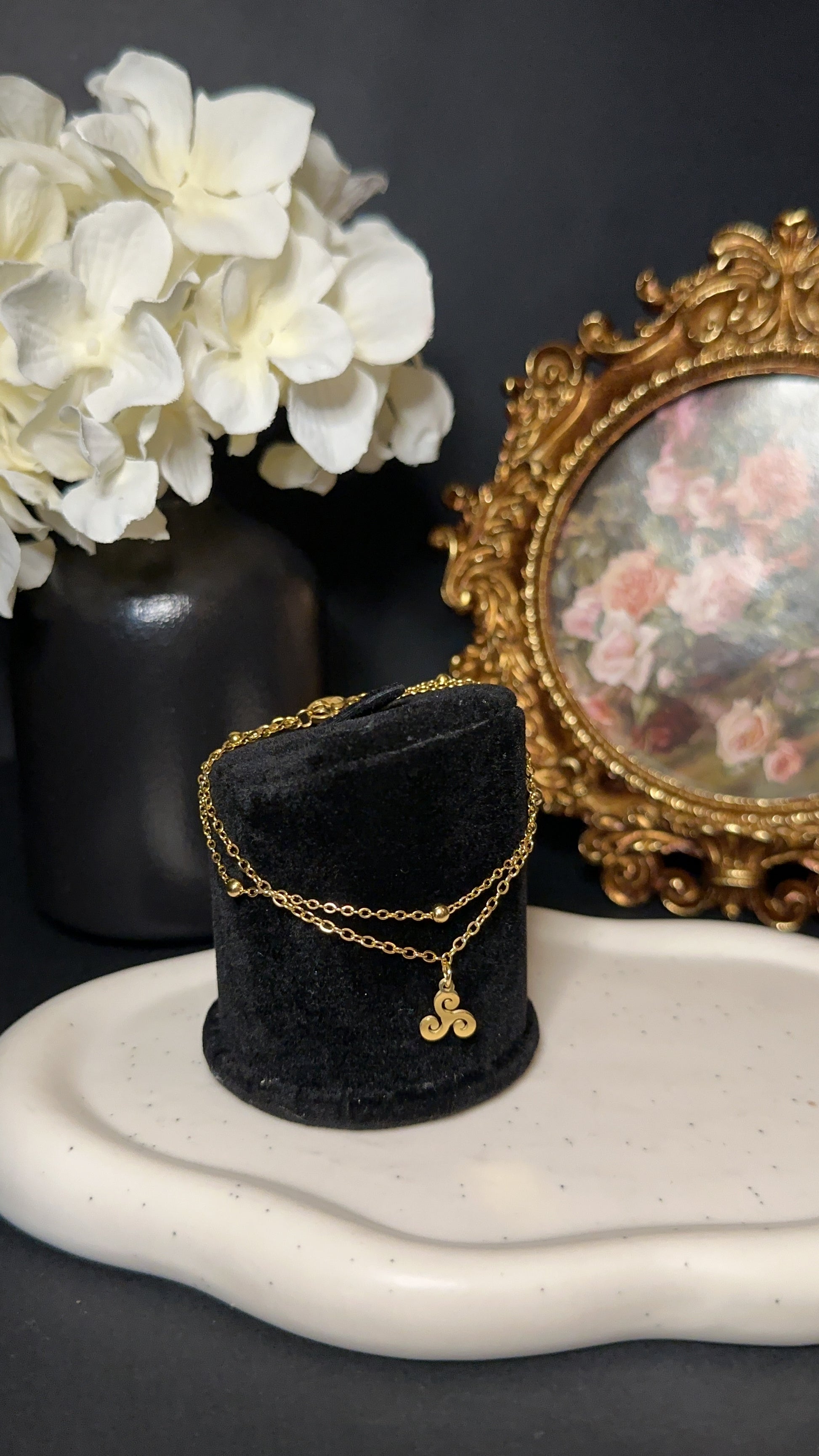 Bracelet maillé Triskèle – Mouvement, évolution & harmonie