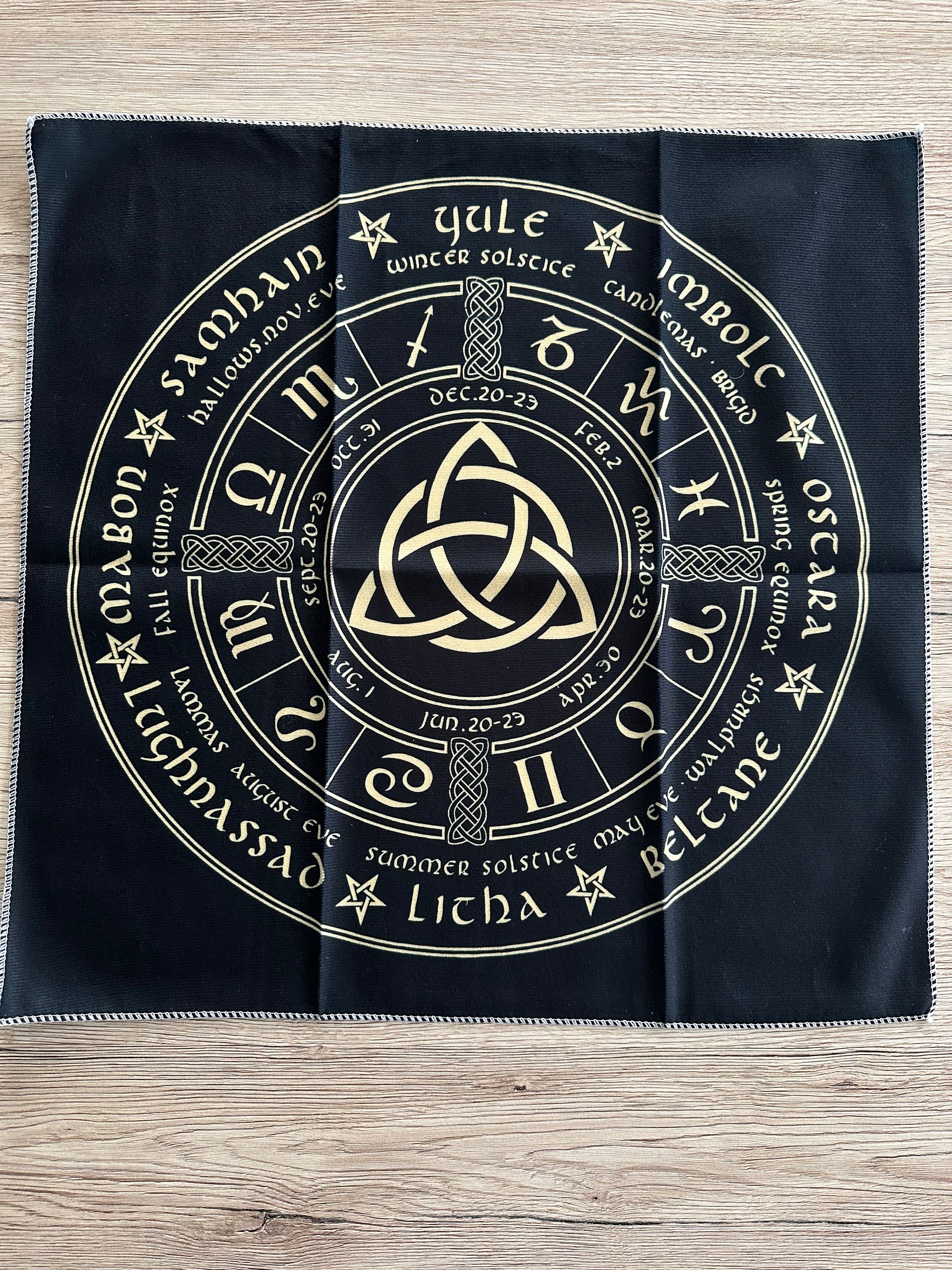 Tapis de divination "Yule"