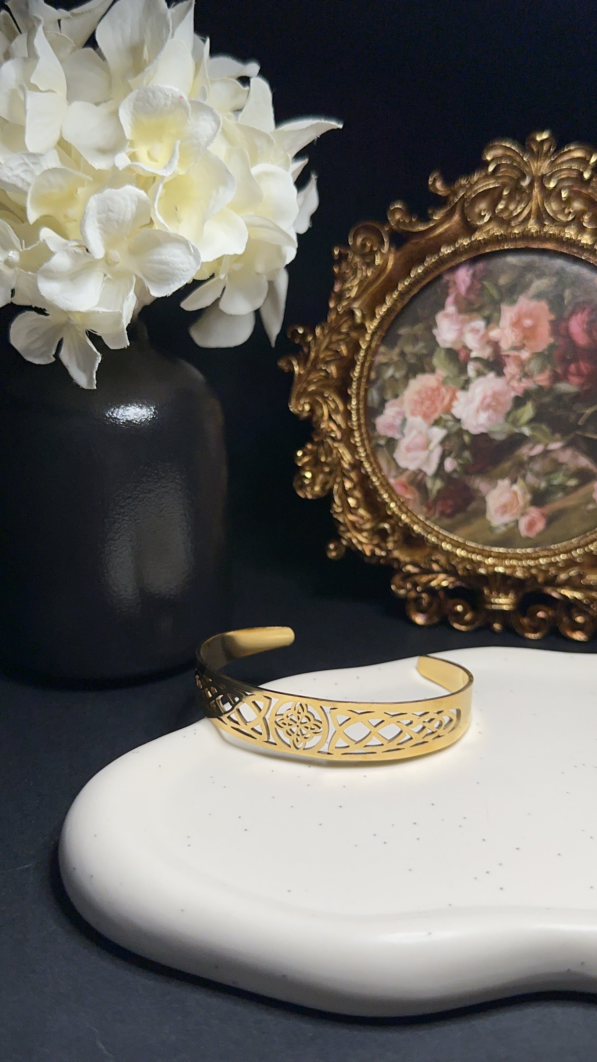 Jonc de noeud de sorcière