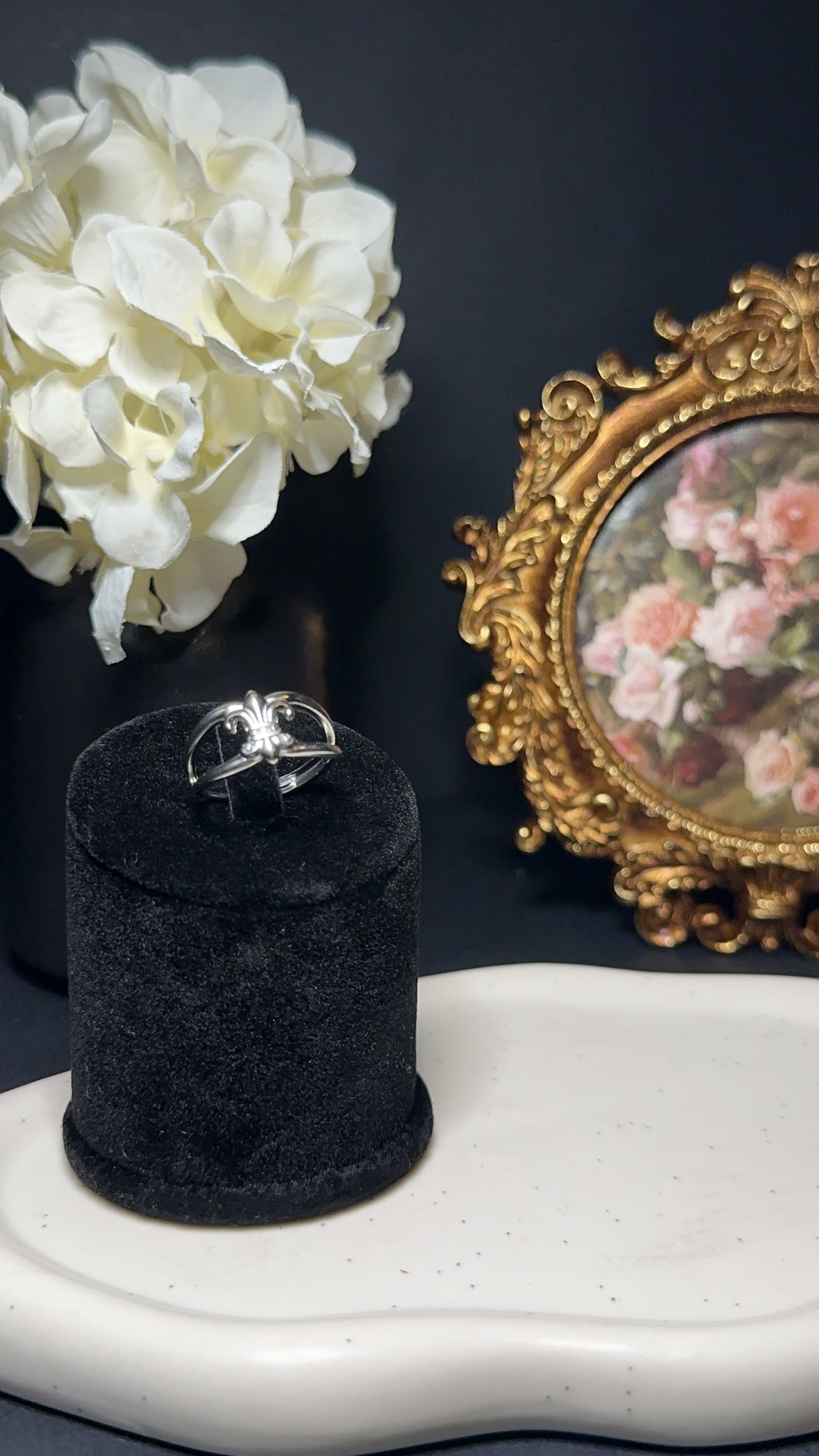 Bague "Fleur de lys"
