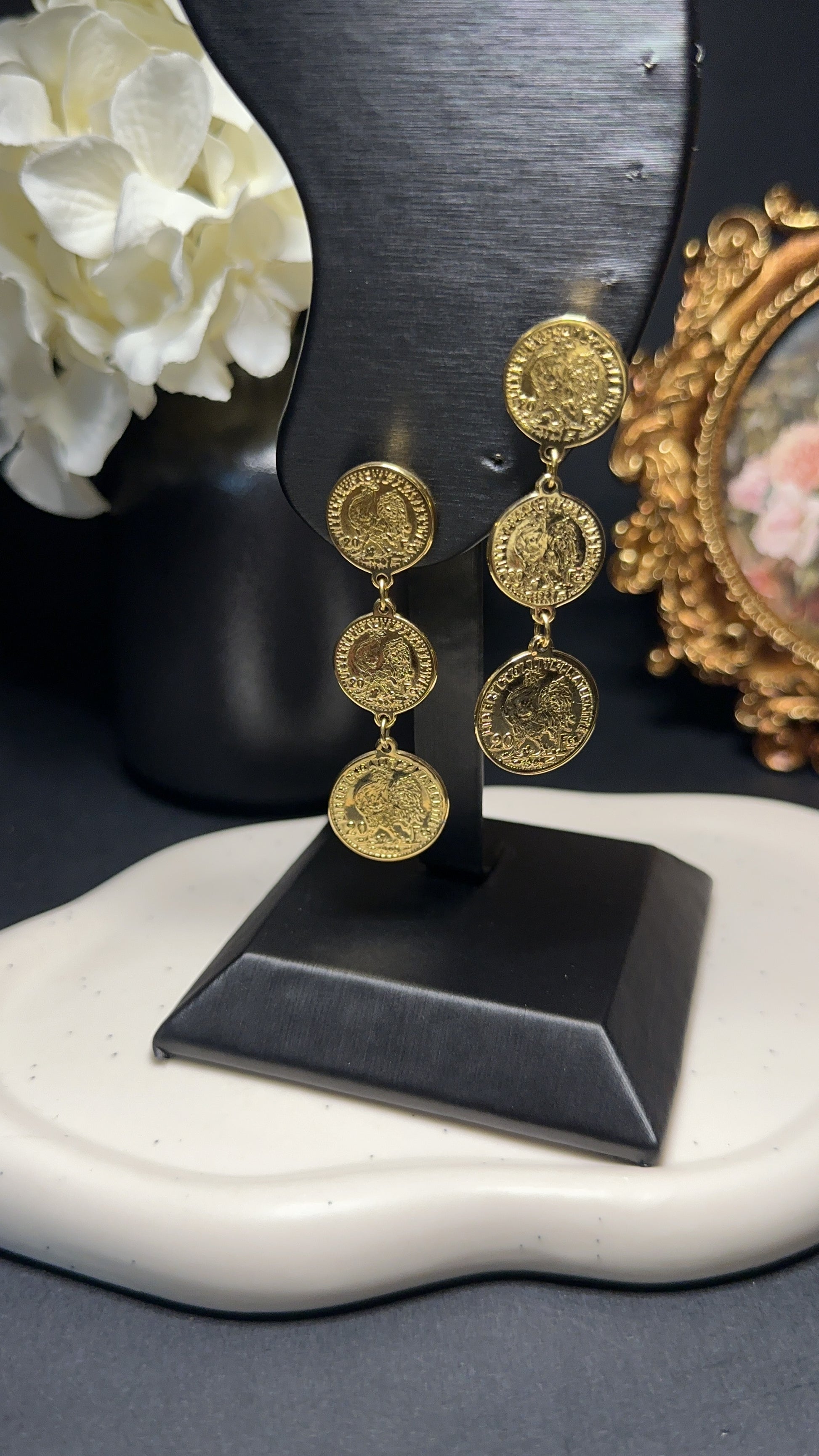 Boucles d'oreilles "Médaille royale"