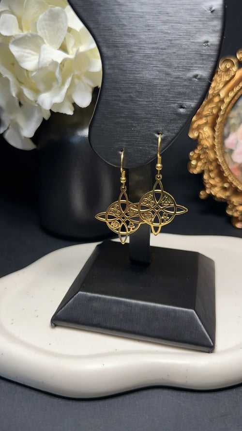 Boucle d'oreille - Nouage de protection