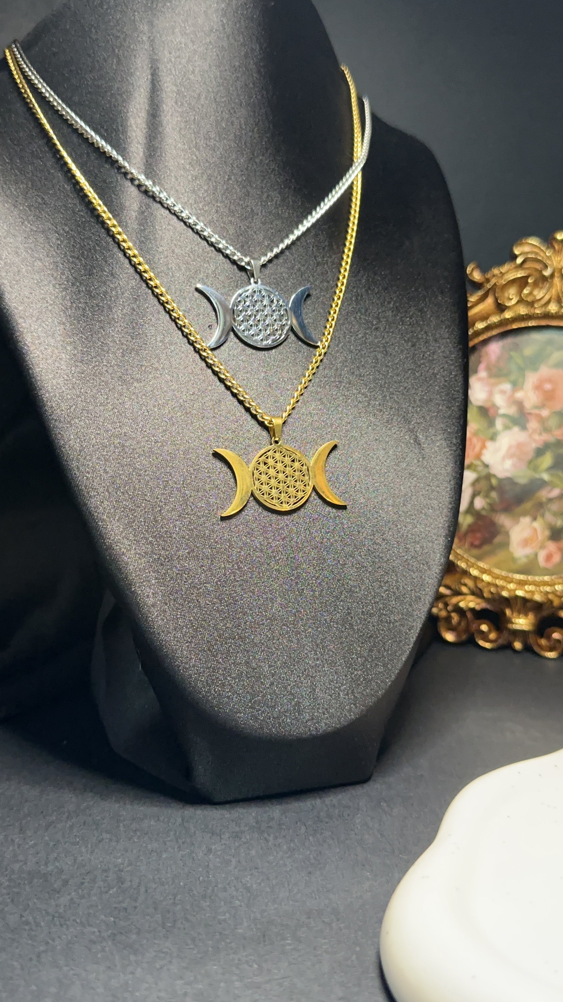 Collier fleur de nuit