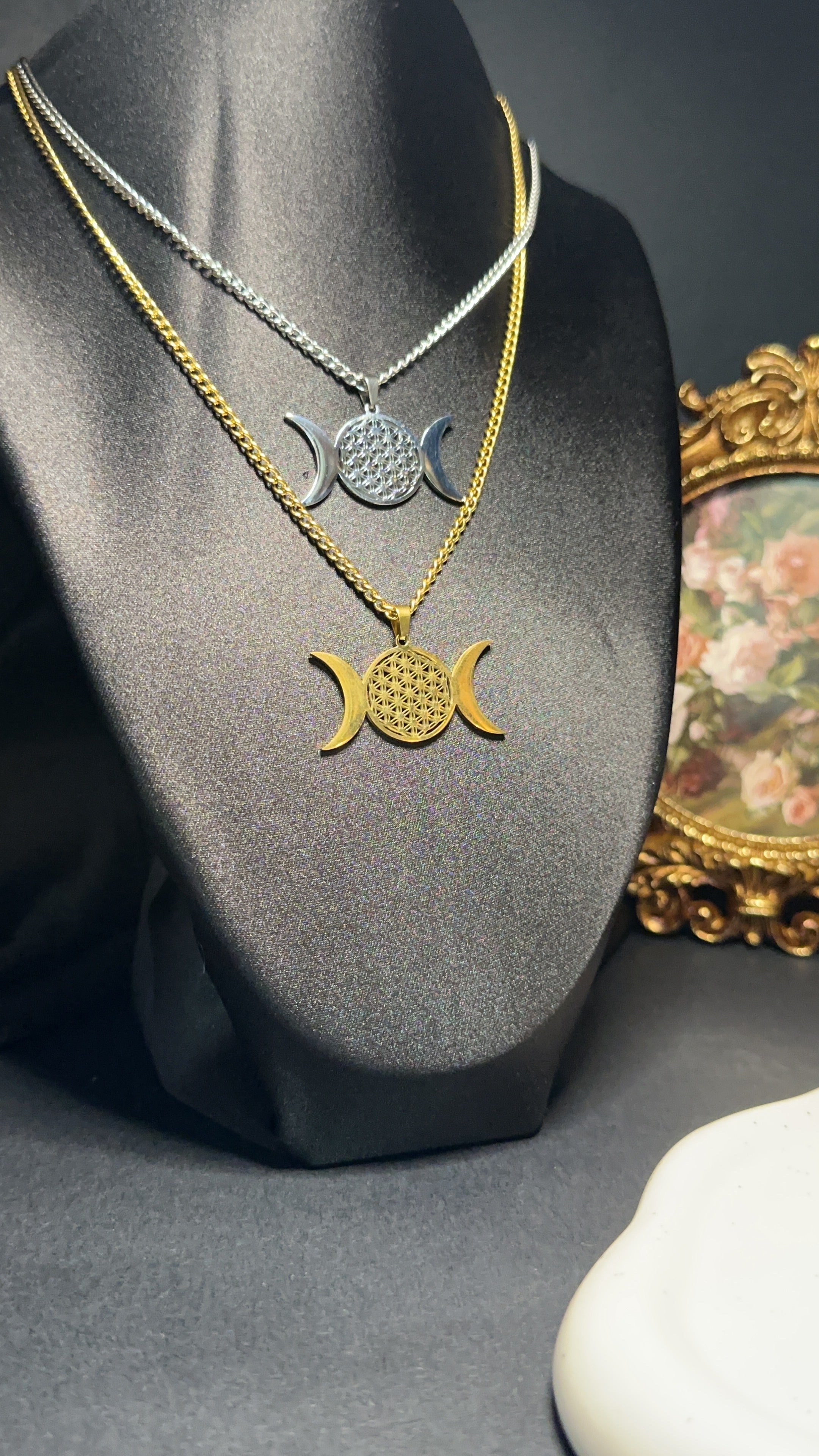 Collier fleur de nuit