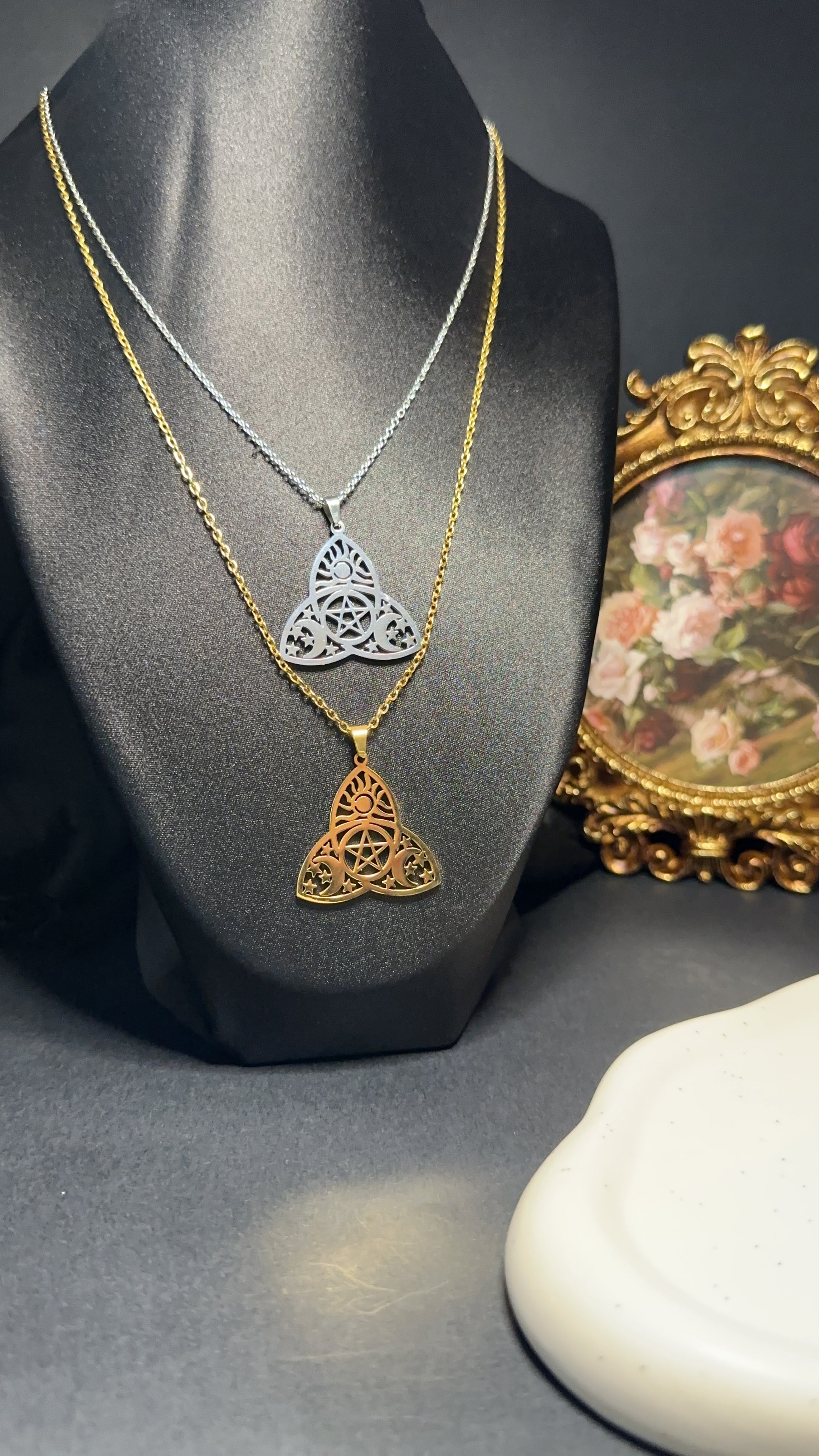 Collier Noeud de trinité