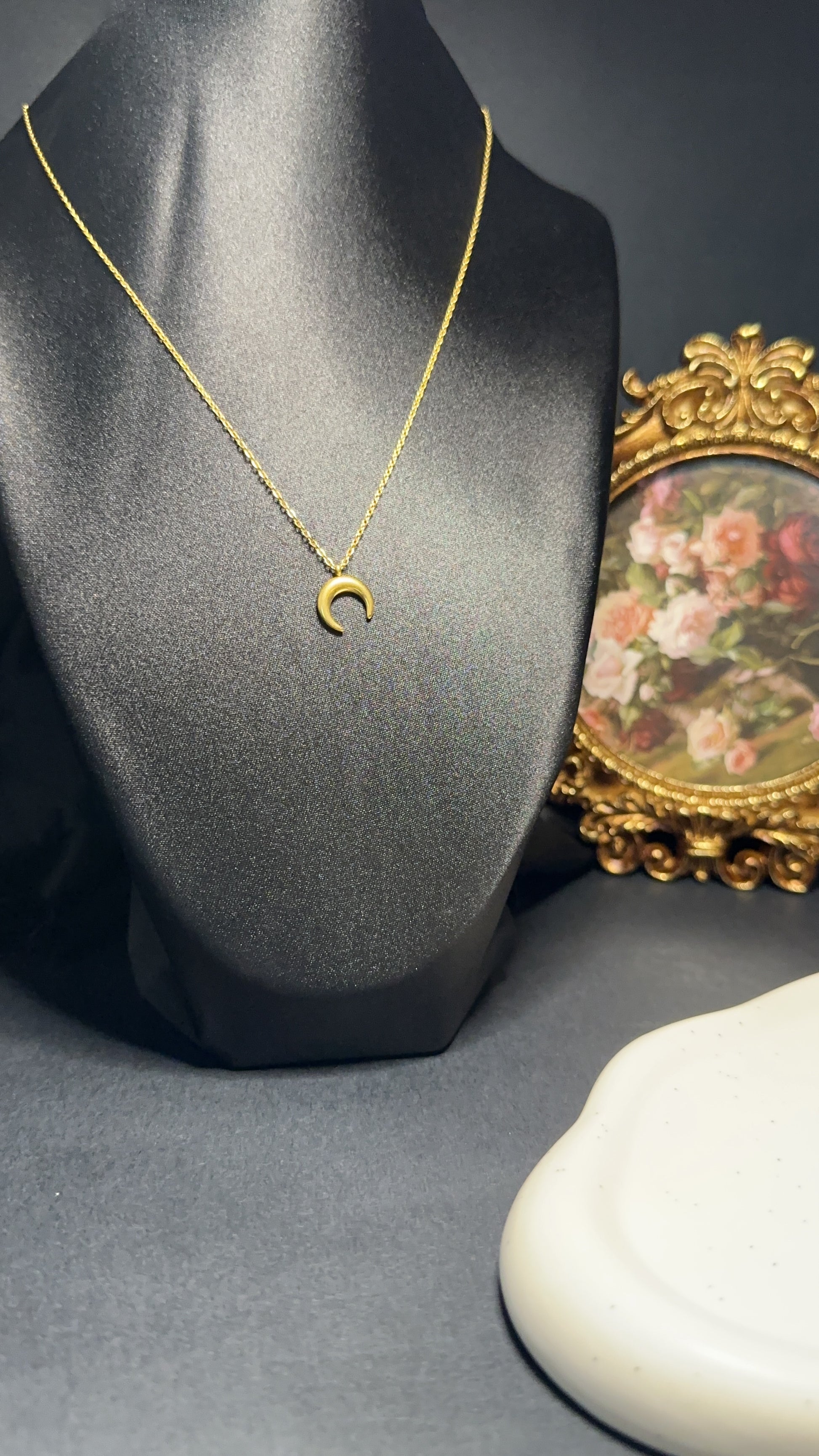 Collier la lunule - Protection & Puissance Féminine